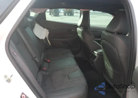 2022 Hyundai Sonata N Line z USA, uszkodzony, nr VIN 5NPEK4JC8NH147919